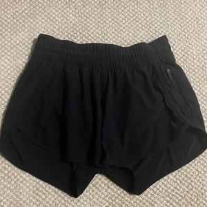 lululemon loose shorts - “track that short”